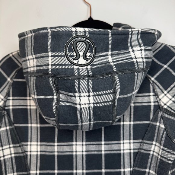 Lululemon Scuba Hoodie Black White Plaid Full Zip Sweatshirt Size 4 - Picture 3 of 9